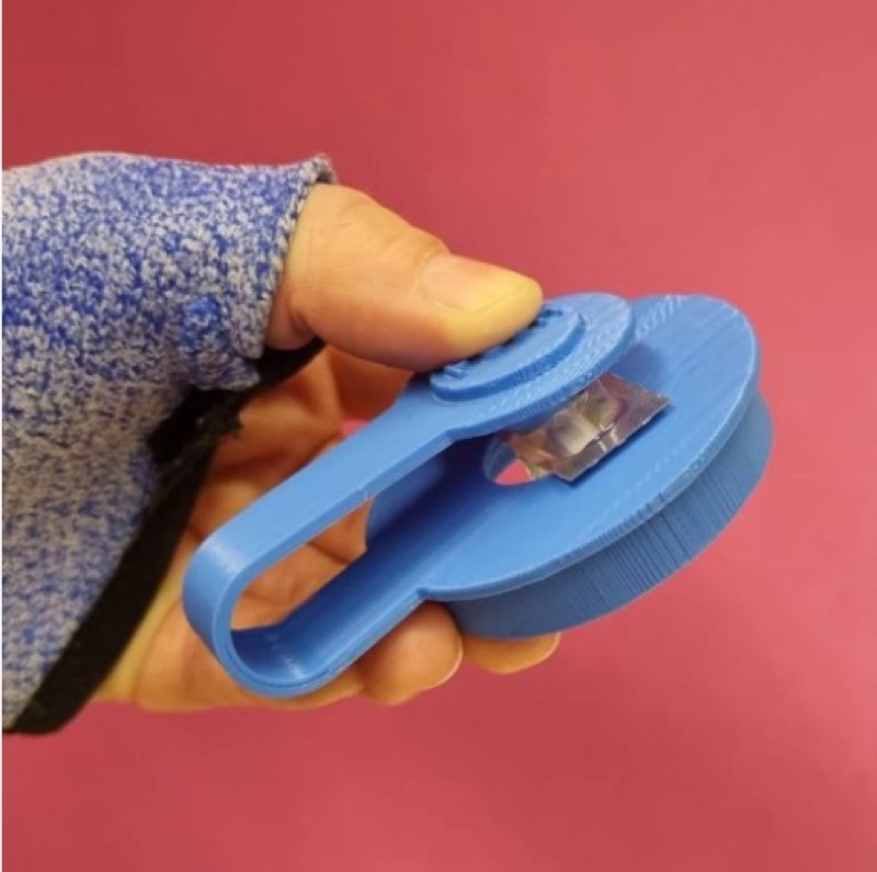 Facilitador para la extracción de pastillas, modelo 1